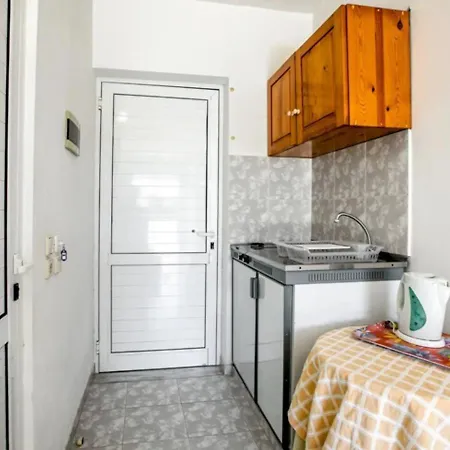 Paras Sun & * Ялиссос