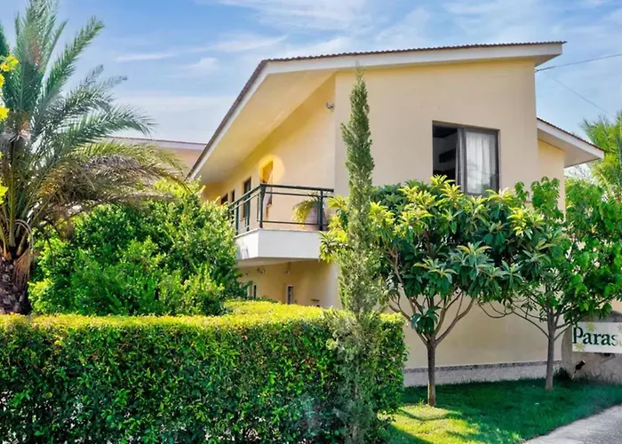 Paras Sun & Отель *